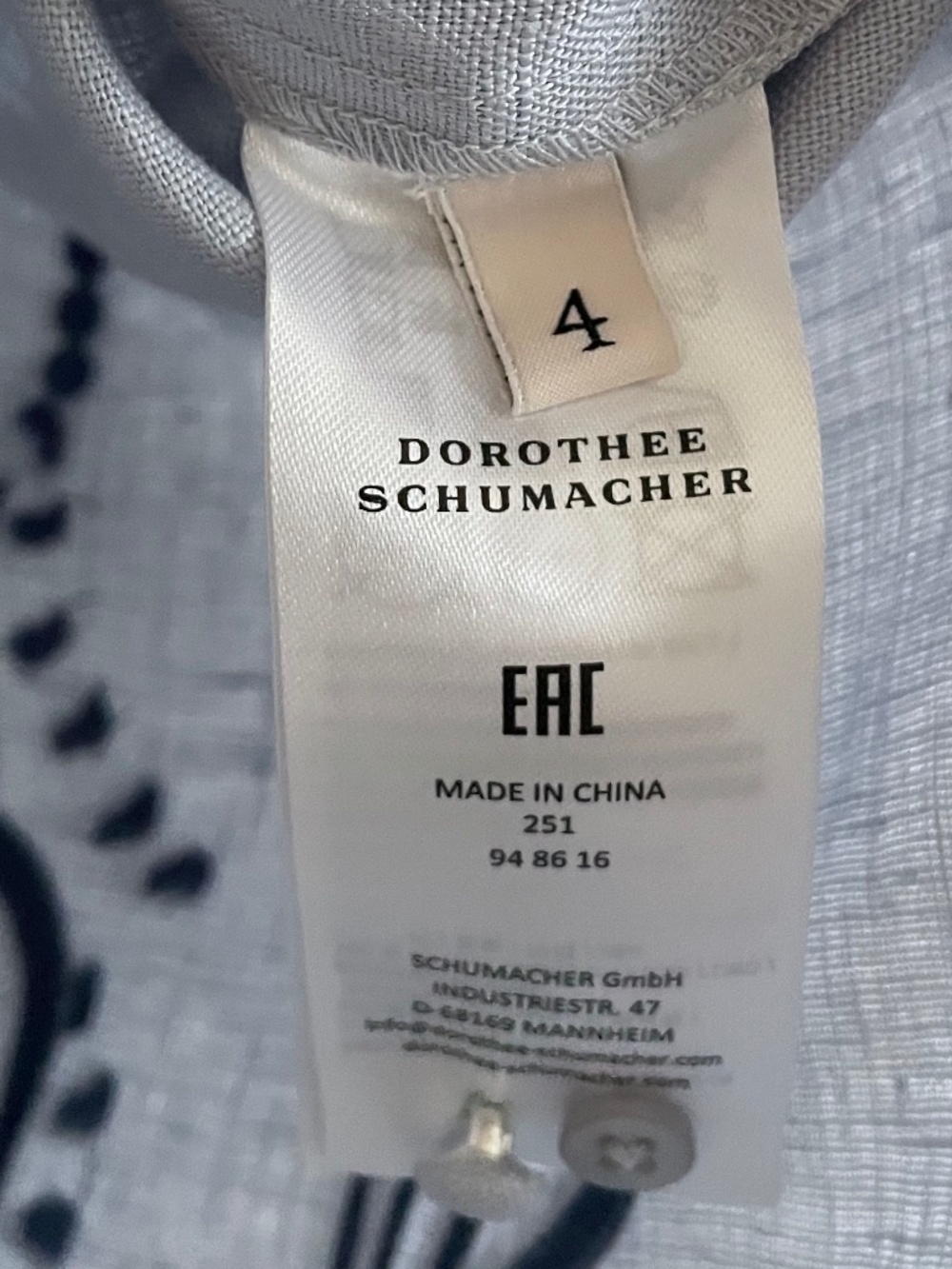 Dorothee Schumacher Intricately Embroidered 100% Linen Beauty Button Down Shirt - Picture 9 of 15